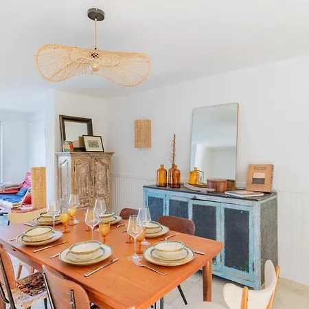 Holiday home Bleu Leonor